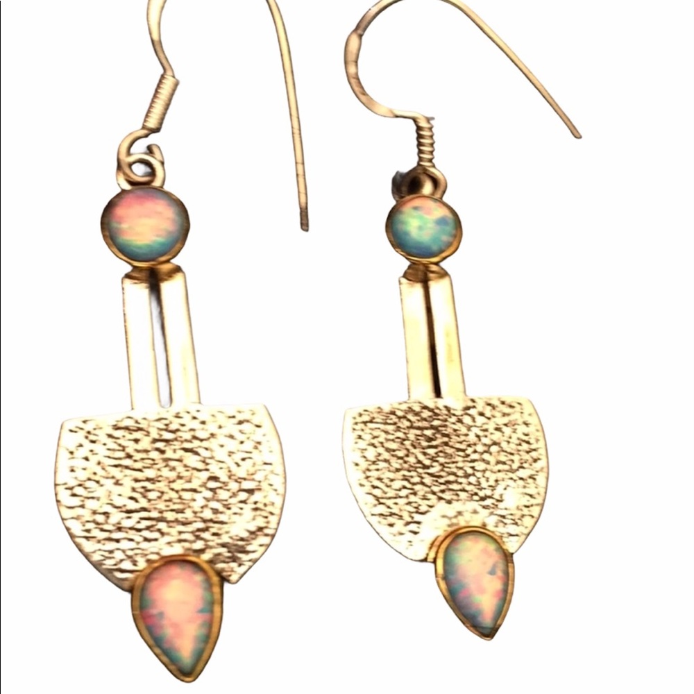 Ladies Minimalist Pierced Earrings